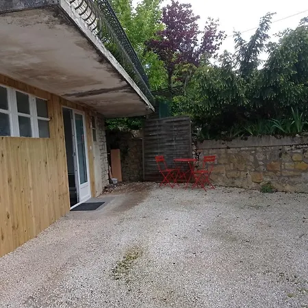 Appartement Rez De Chausse Gourdon-en-quercy Exterior photo